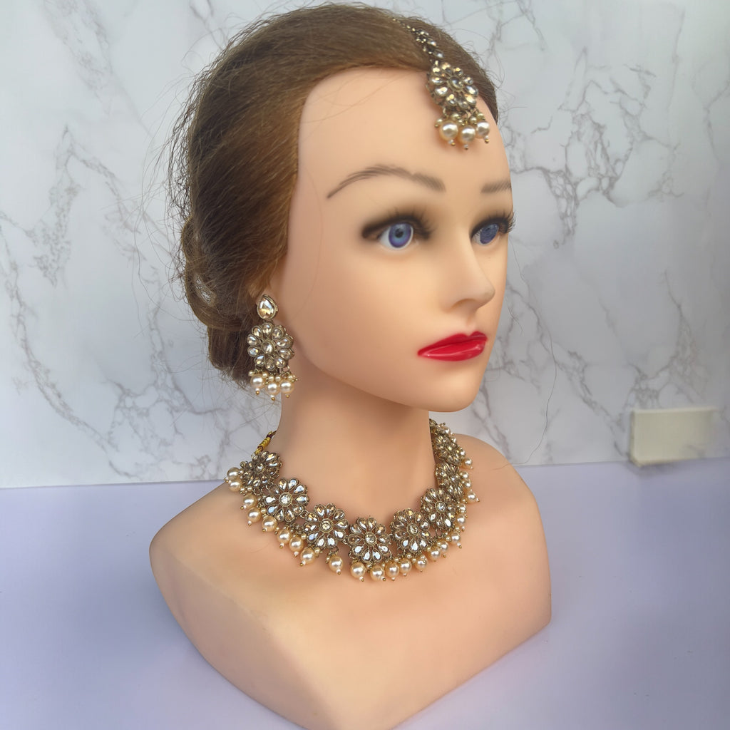 Asian gold jewellery 