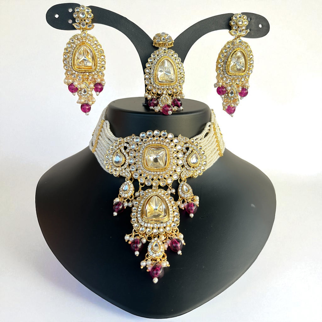 Traditional Indian Wedding jewellery 