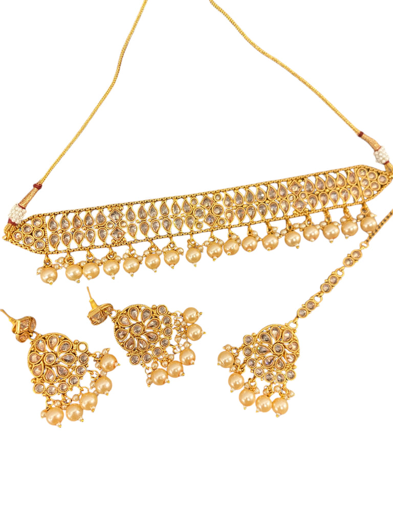 Gold kundan Asian jewellery 