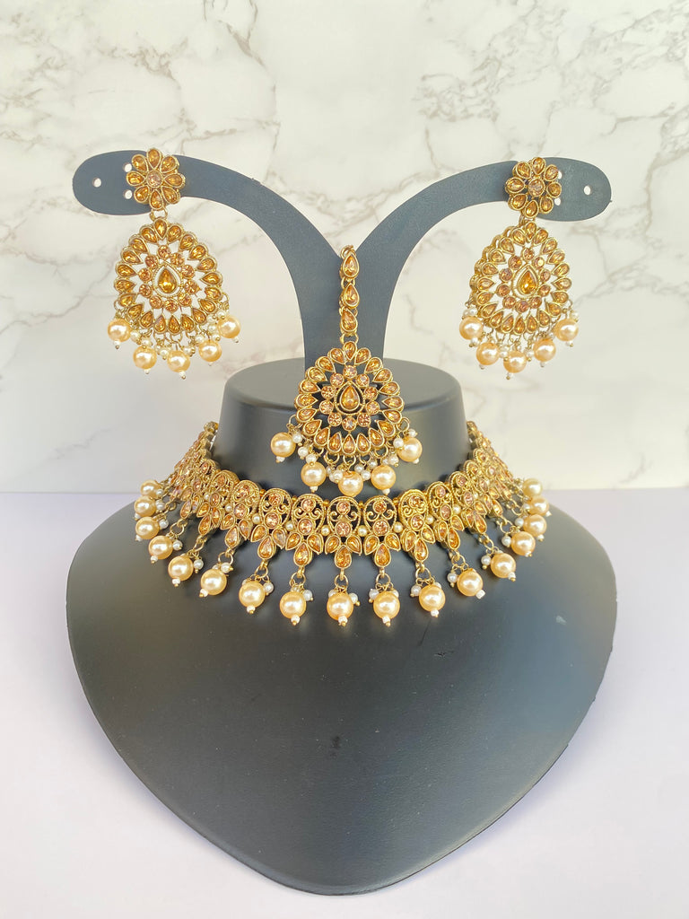Gold Asian bridal necklace set 