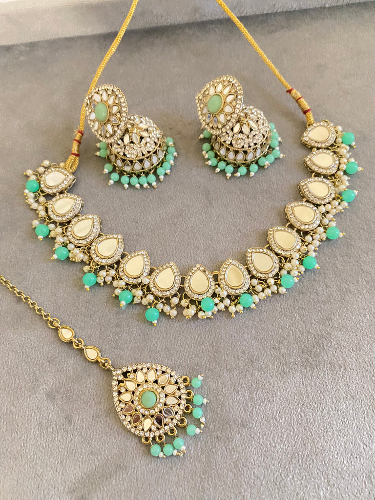 Indian jewellery set
