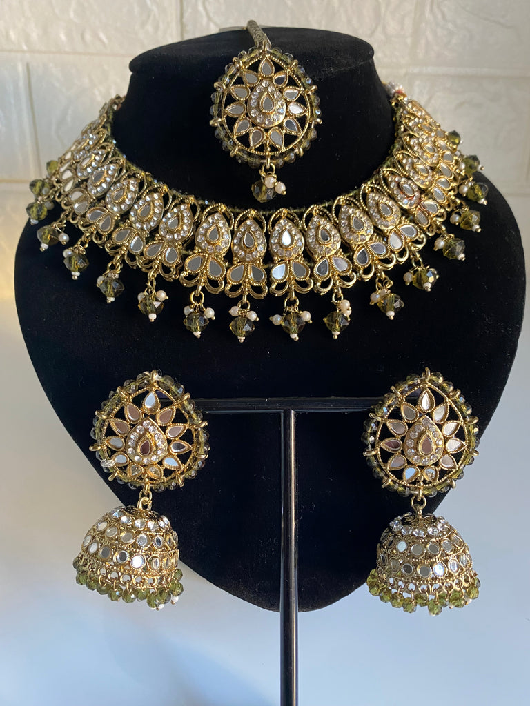 Mehndi colour necklace set