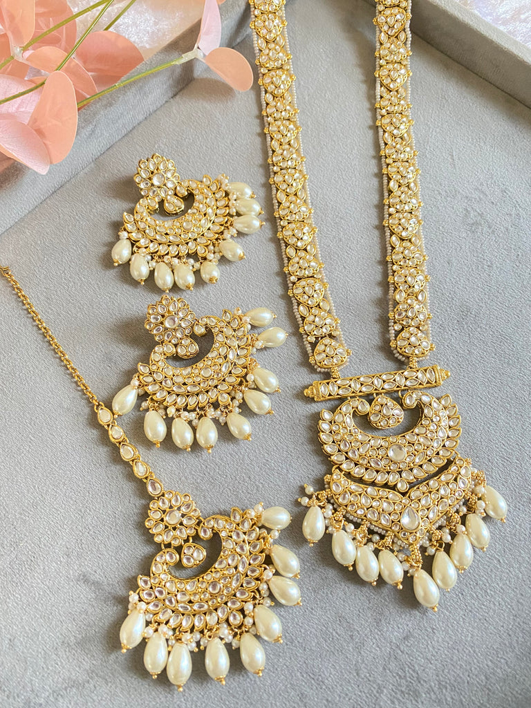 Long Asian necklace set 