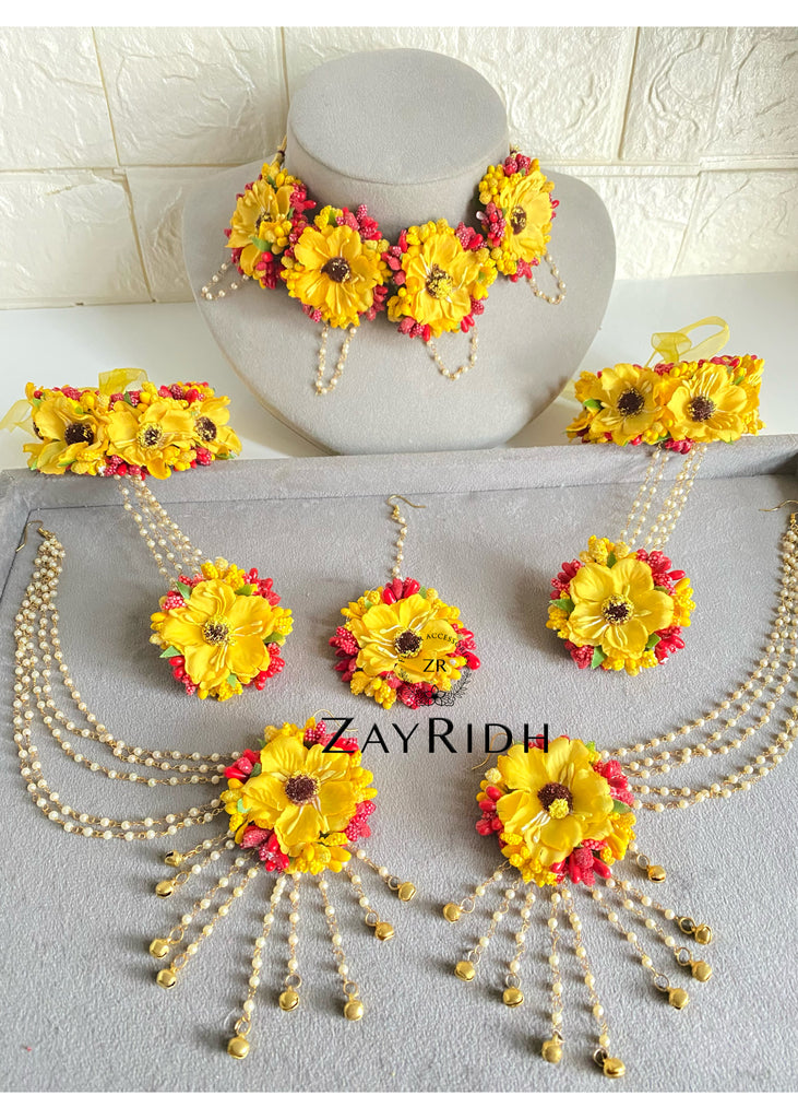 Yellow flower necklace set