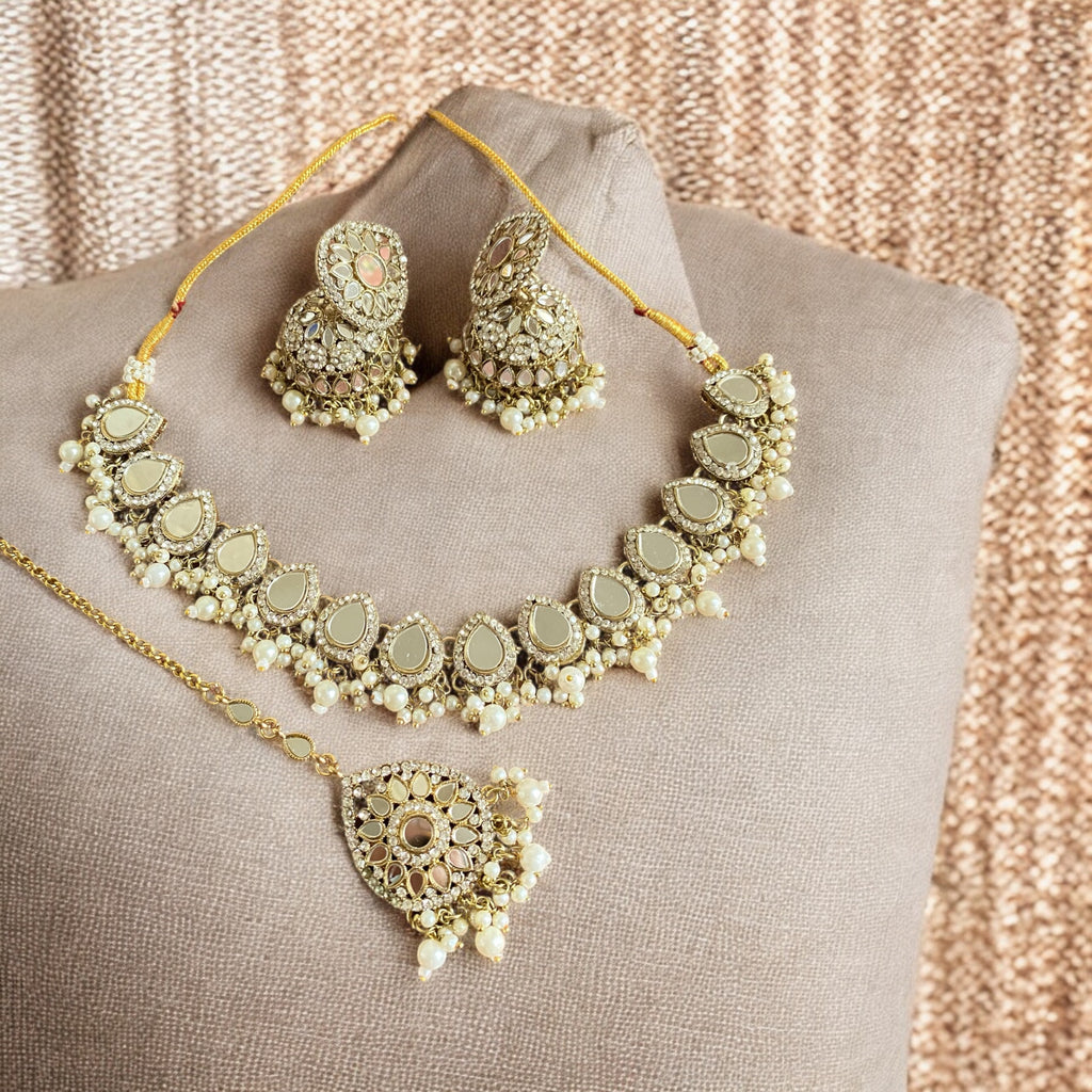 Tikka necklace earrings set 