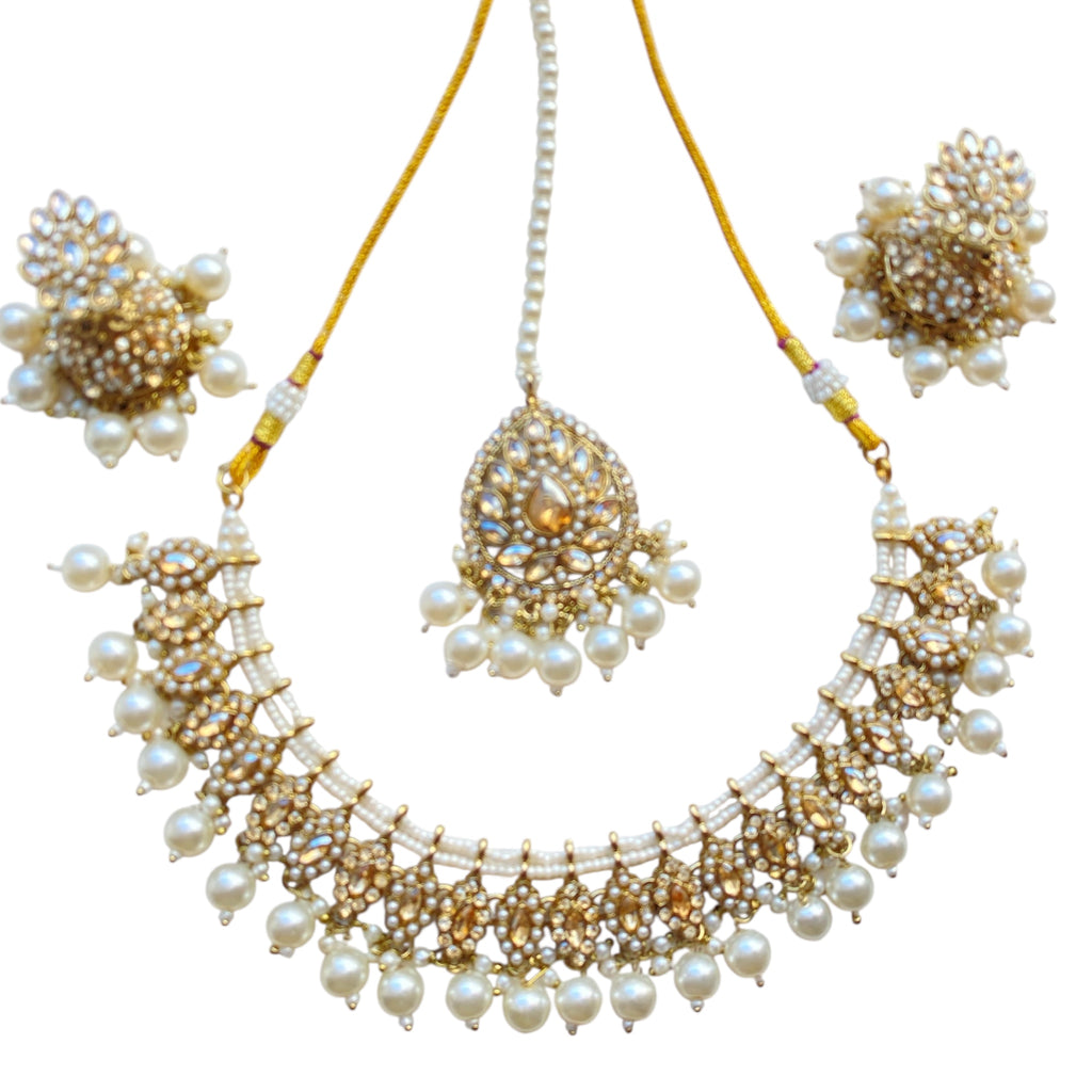 Gold kundan necklace set