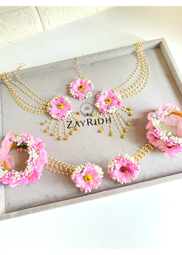 Pink flower jewellery set 