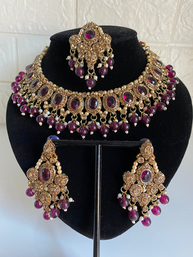 Pakistani necklace set in purple 