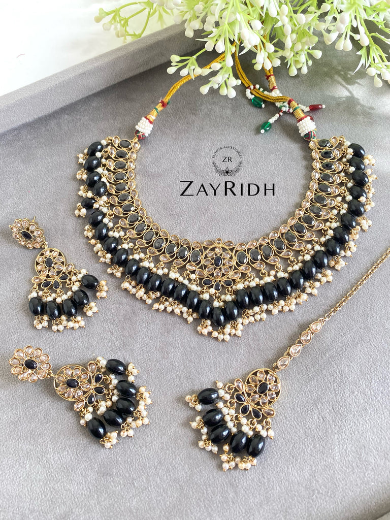 black necklace set