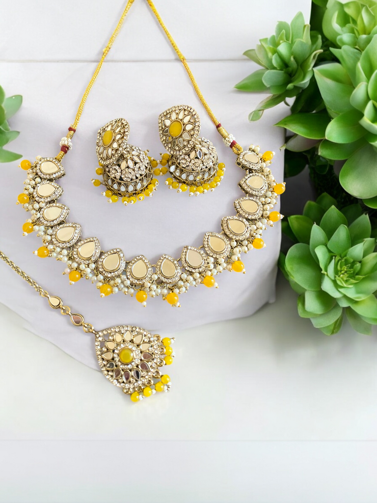 Asian Pakistani jewellery set 