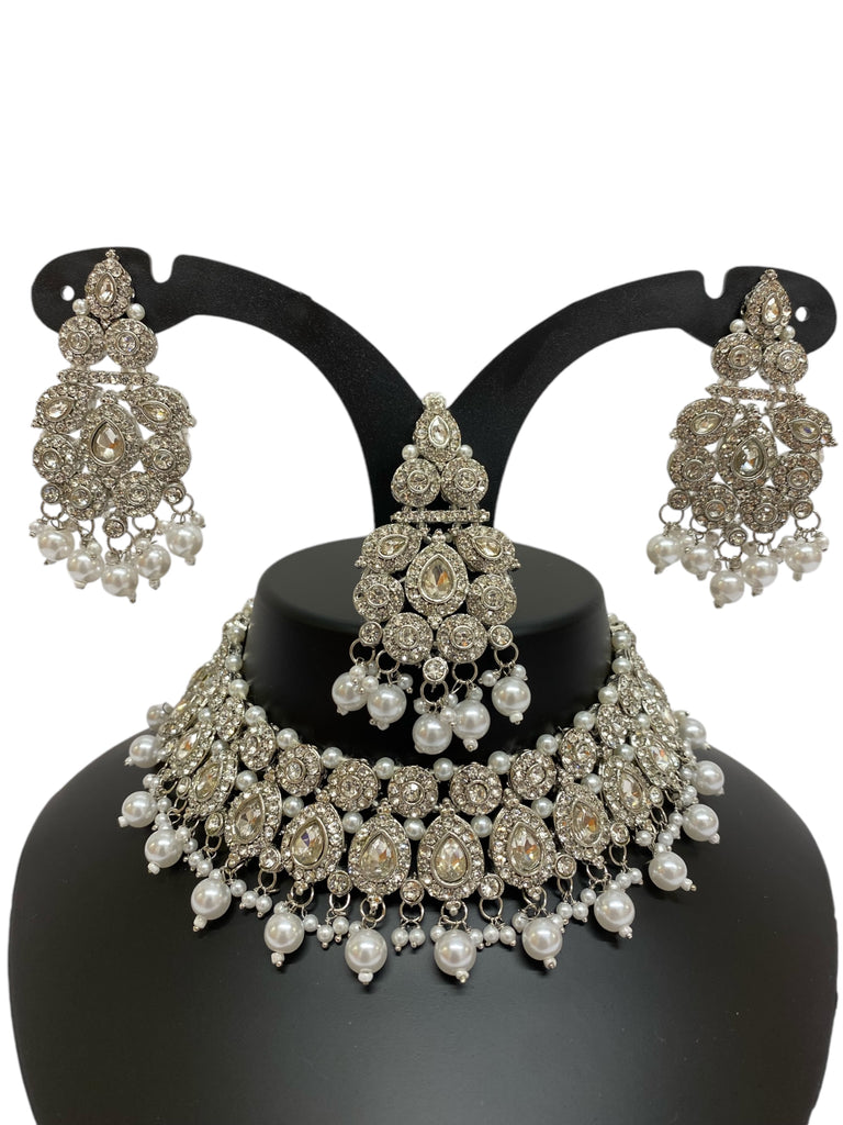 Indian traditional jewellery set