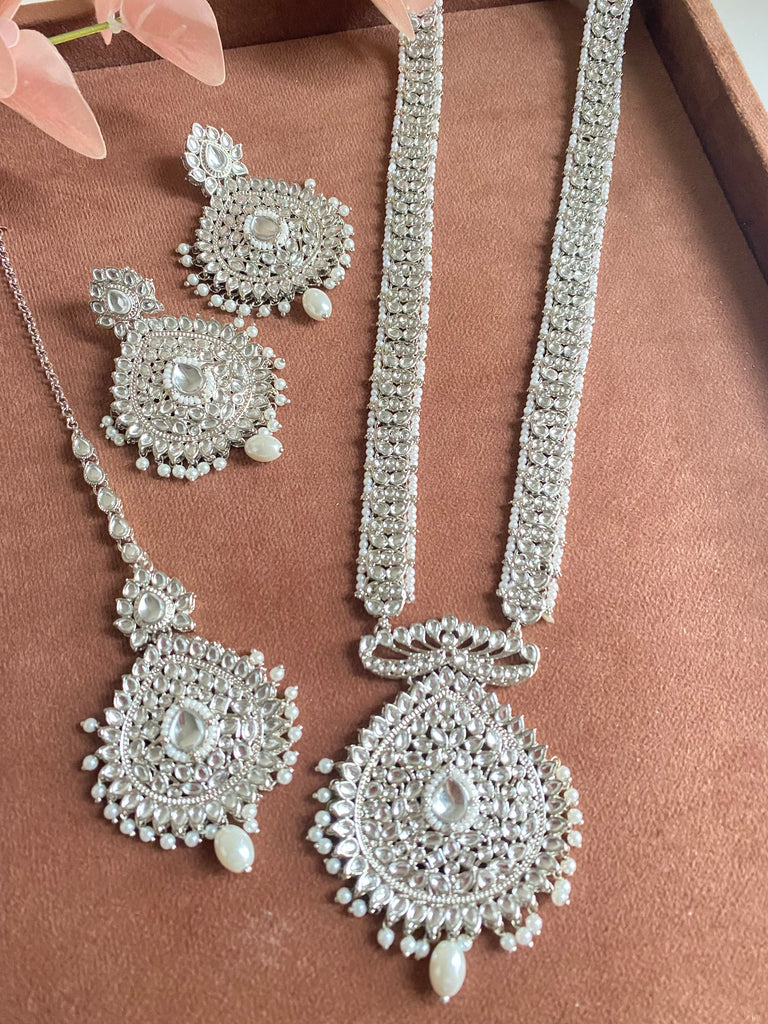 Silver Indian Necklace Earrings and Tikka 