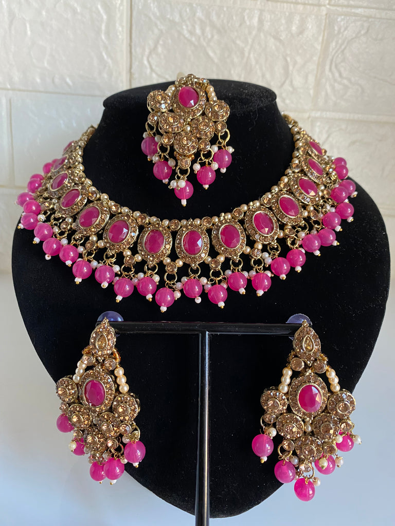 Pink tikka earrings and necklace 