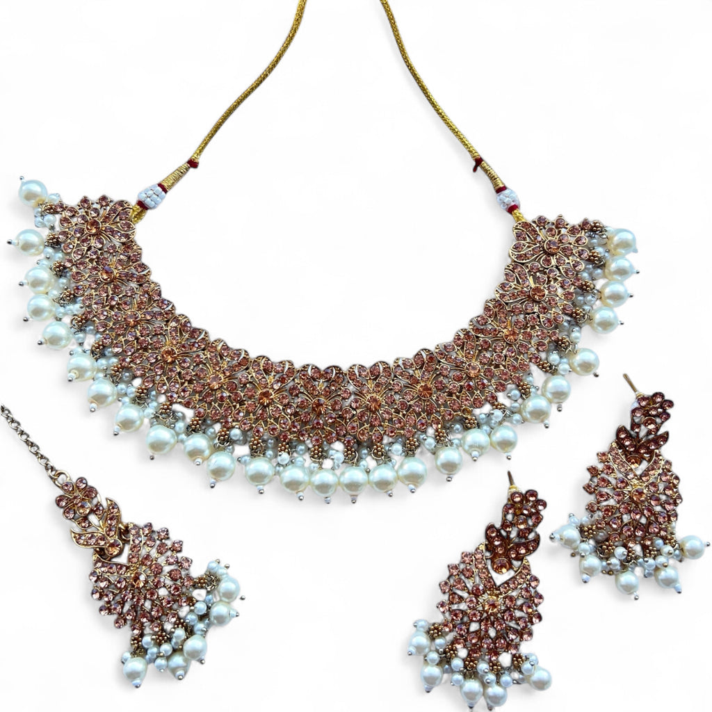 Gold Kundan necklace set 