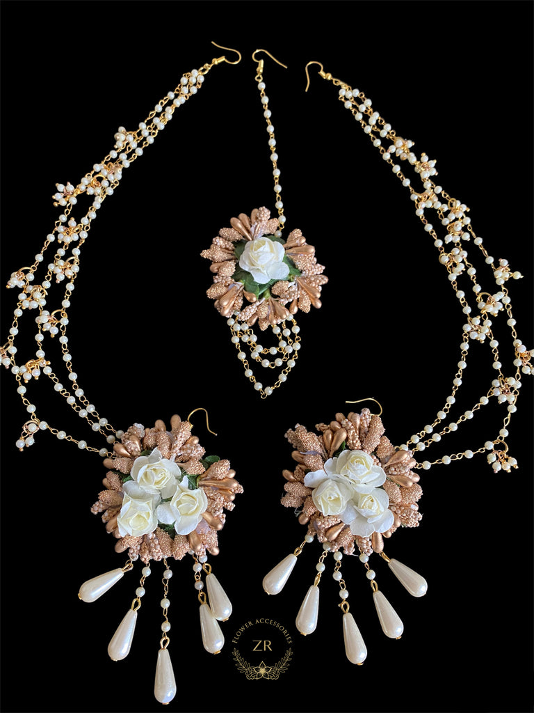 ivory floral earrings set