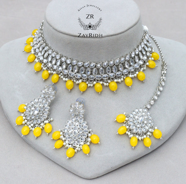 yellow white necklace set 